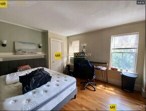 87 Myrtle St, Unit 5 in Boston, MA - Foto de edificio - Building Photo