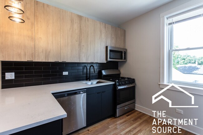4013 N Lowell Ave in Chicago, IL - Building Photo - Building Photo