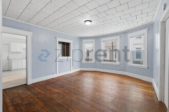 62 Rowe Ave in Hartford, CT - Building Photo - Building Photo