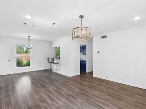 204 Ocean Dr in Richardson, TX - Building Photo - Building Photo