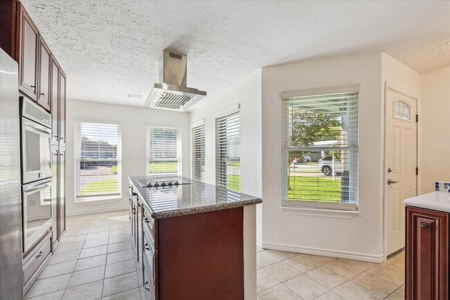 property at 2914 Marlin