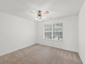 20127 Broad Run Ln in Richmond, TX - Foto de edificio - Building Photo