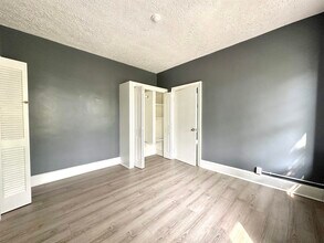 140 Carlton Ave in Jersey City, NJ - Building Photo - Building Photo