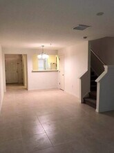 8723 Sheldon Creek Blvd in Tampa, FL - Building Photo - Building Photo