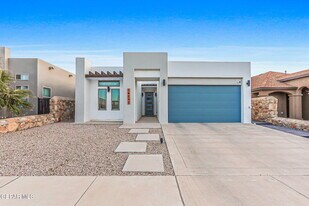 14262 John Scagno in El Paso, TX - Building Photo