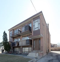 1-3 Diana Dr in Toronto, ON - Building Photo