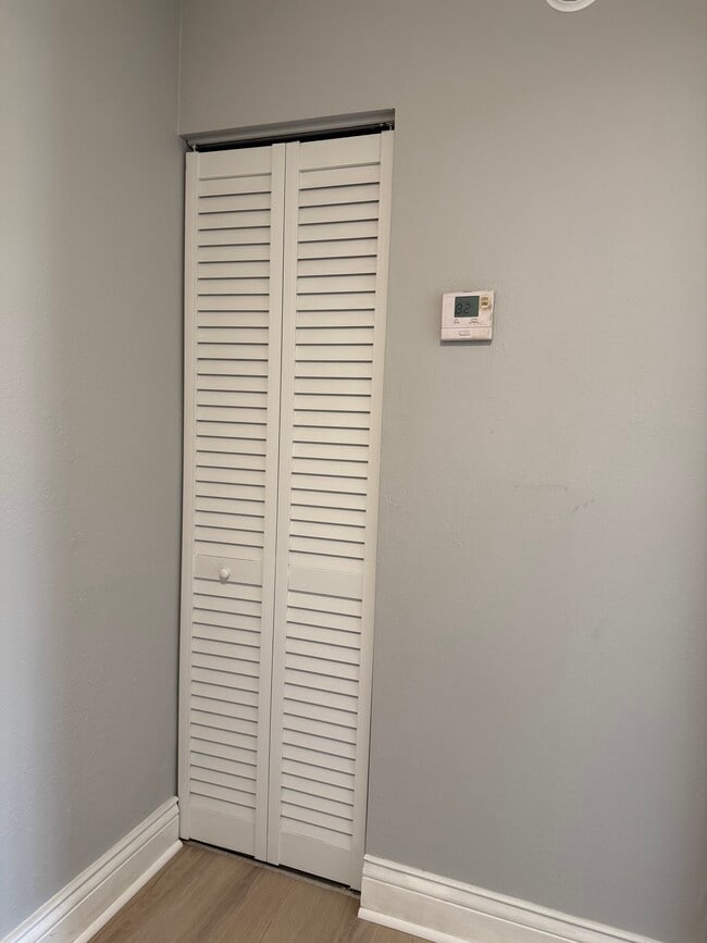 7170 Fairway Dr in Miami Lakes, FL - Building Photo - Building Photo