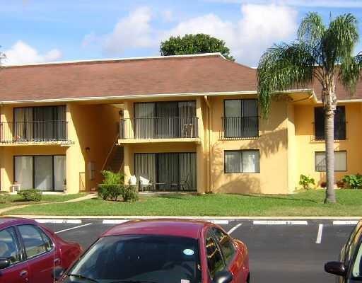 5849 Washington St in Hollywood, FL - Building Photo - Building Photo