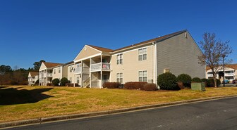 Hunter's Green in Columbia, SC - Building Photo