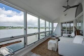 98 Waterman Ave in Rumson, NJ - Building Photo - Building Photo