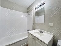 5405 Southlea St photo'