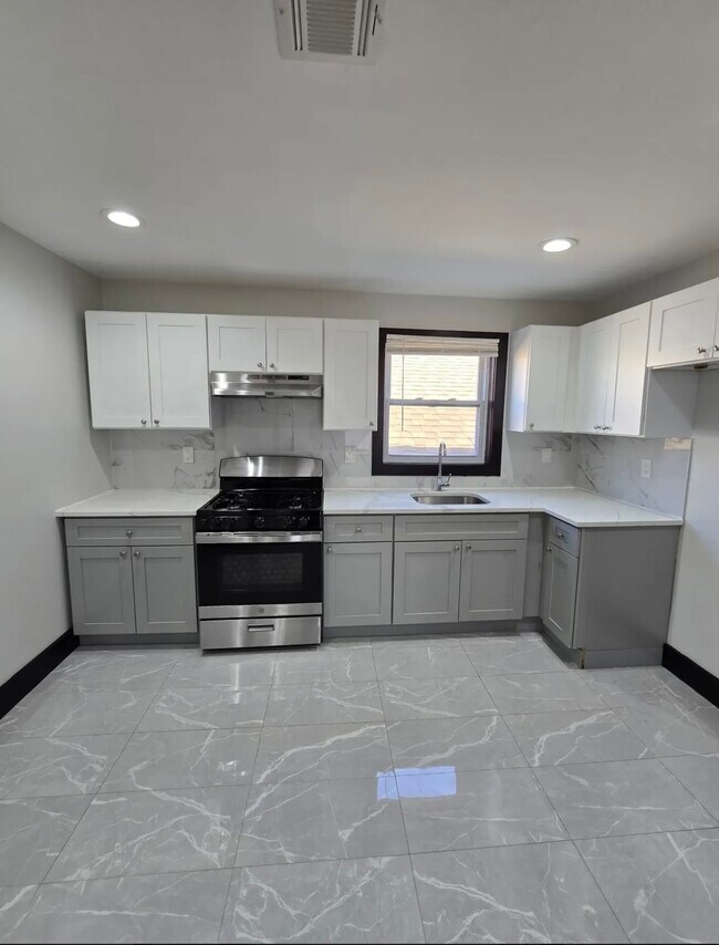 45 N 6th St, Unit 2