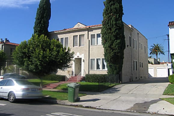 1155 S Hayworth Ave in Los Angeles, CA - Building Photo