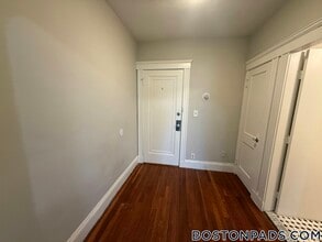 44 Estes St, Unit 14 in Lynn, MA - Building Photo - Building Photo