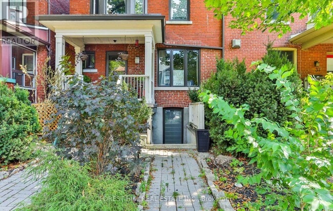 property at 35 Yarmouth Gardens