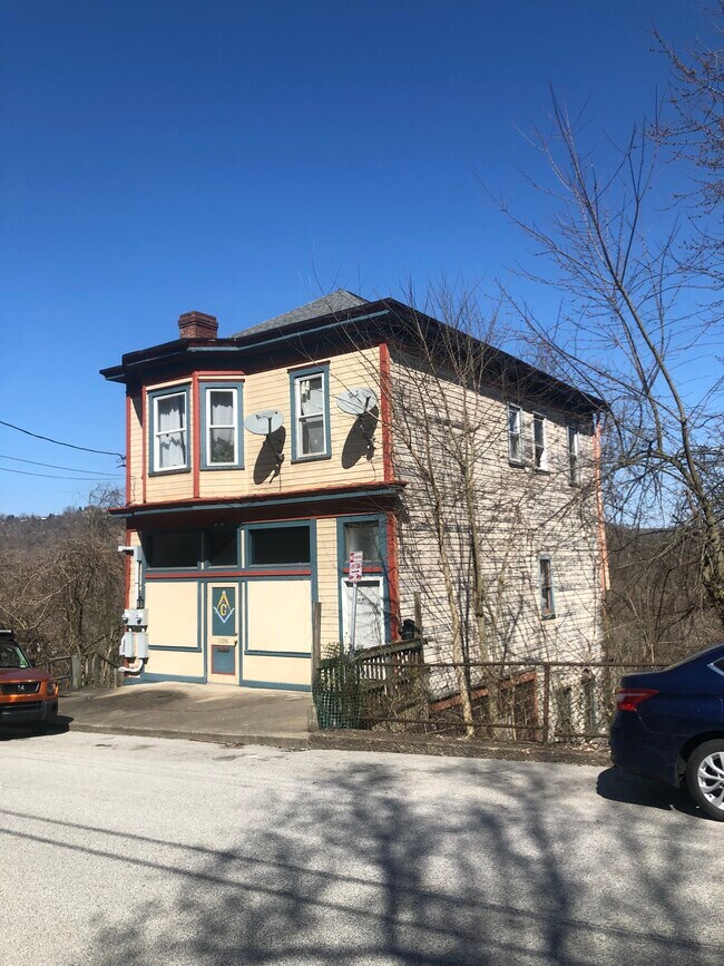 1106 Lind St Rentals in Wheeling, WV
