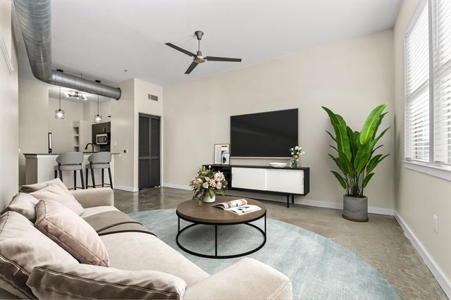 201 W Lancaster Ave in Fort Worth, TX - Building Photo