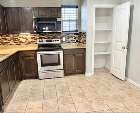 2837 Spanish Bay Ln in Dallas, TX - Building Photo - Building Photo