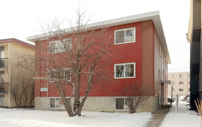 10734 108th St NW in Edmonton, AB - Building Photo - Building Photo