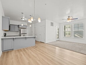 1812 W Terra Vista Ln in Saratoga Springs, UT - Building Photo - Building Photo