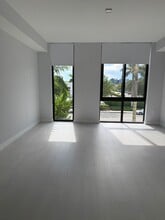 107 SE 2nd Ct, Unit B1 in Dania Beach, FL - Building Photo - Building Photo