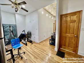 23 Highland Park Ave, Unit 2 in Boston, MA - Building Photo - Building Photo