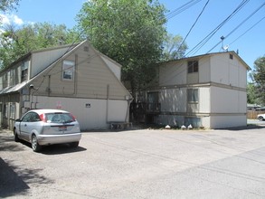 Dunn Manor Apartments in Pocatello, ID - Building Photo - Building Photo