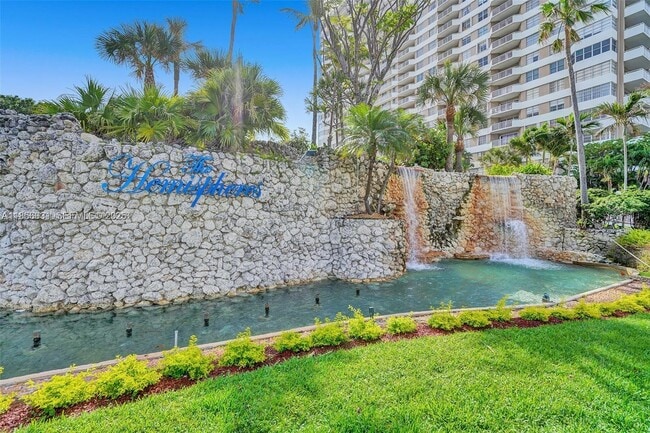 1980 S Ocean Dr in Hallandale Beach, FL - Foto de edificio - Building Photo