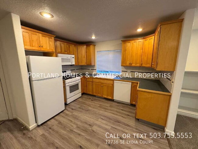 12736 SE Lydia Ct in Portland, OR - Building Photo - Building Photo