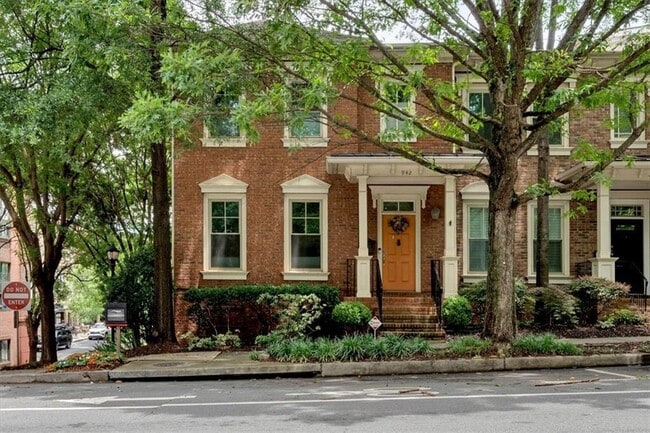 property at 942 Glenwood Ave SE