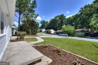 3946 Green Oak Dr in Doraville, GA - Building Photo - Building Photo