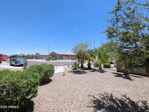 6952 W Golden Ln in Peoria, AZ - Building Photo - Building Photo