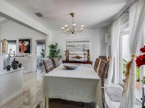 6910 Rue Notre Dame in Miami Beach, FL - Building Photo - Building Photo