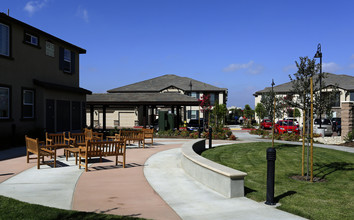 Cedar Glen Apartments in Riverside, CA - Building Photo - Building Photo