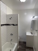 Westwood Plaza Apartments in Los Angeles, CA - Foto de edificio - Building Photo