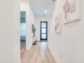 1108 Floradale Dr in Austin, TX - Building Photo - Building Photo