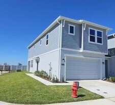 548 Hart Ln in Dundee, FL - Building Photo