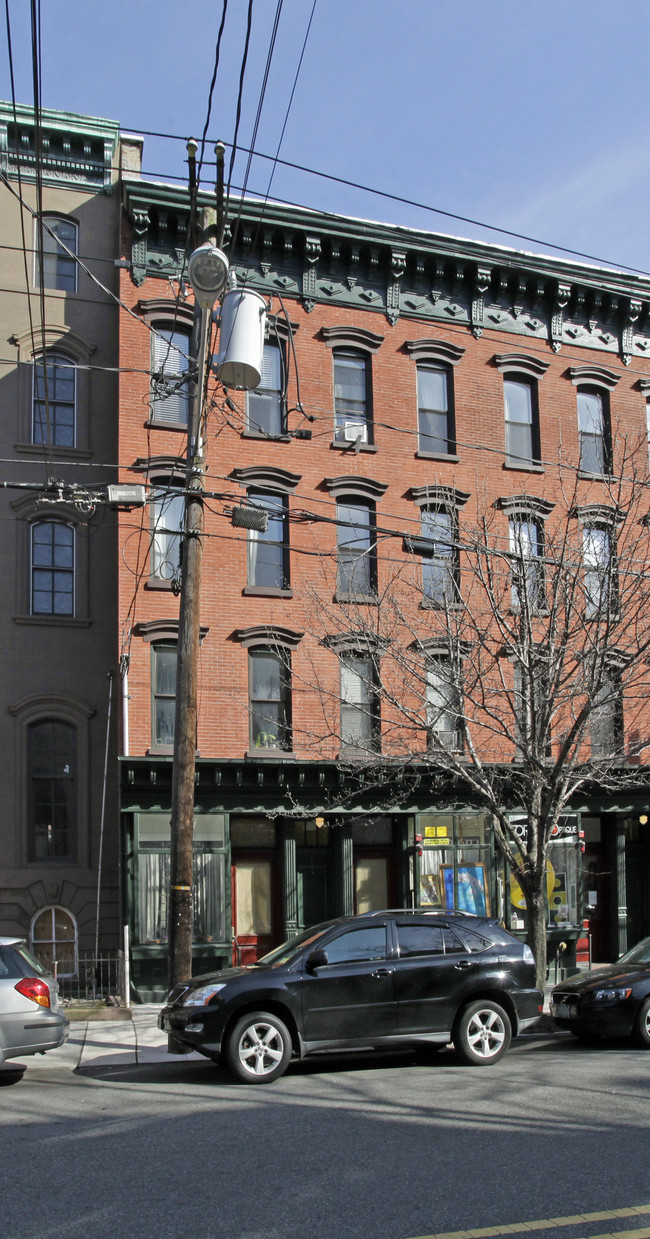 208 Washington St in Jersey City, NJ - Foto de edificio - Building Photo