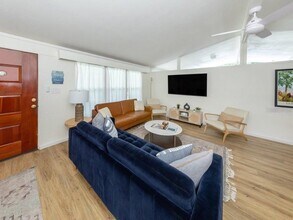 2933 Michigan St in Sarasota, FL - Building Photo - Building Photo