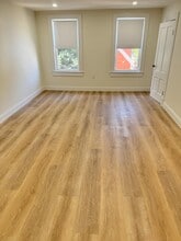 38 Willow Ave, Unit Top in Somerville, MA - Building Photo - Building Photo