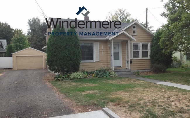 property at 1138 E Isaacs Ave