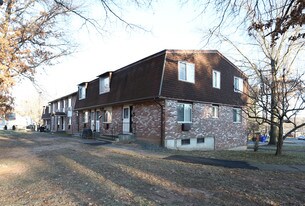 Crestwood Park II Apartments