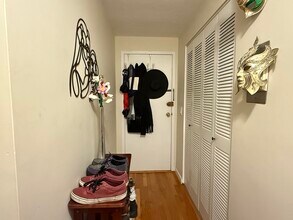 197 Kent St, Unit 15 in Brookline, MA - Foto de edificio - Building Photo