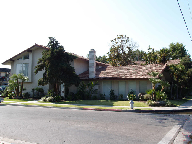 El Dorado Fresno in Fresno, CA - Foto de edificio - Building Photo