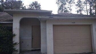 1068 Ainsworth St E in Lehigh Acres, FL - Building Photo