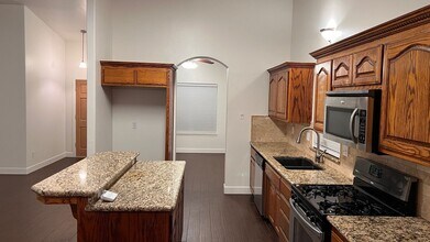 8901 Krug Ct in Bakersfield, CA - Building Photo - Building Photo