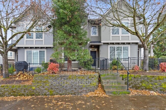 property at 2310 NW Roseburg Terrace