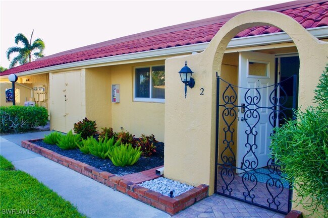 159 Teryl Rd in Naples, FL - Building Photo - Building Photo