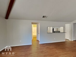 11825 Garden Terrace Dr in Dallas, TX - Building Photo - Building Photo