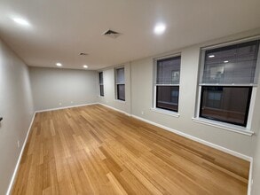 1714 Washington St, Unit 203 in Boston, MA - Foto de edificio - Building Photo